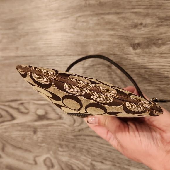 Authentic Coach Wristlet - Picture 6 of 6